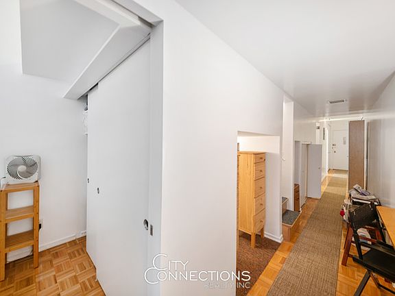 4th image of 310 E 46th St APT 7T