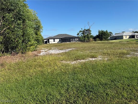 2nd image of 4605 NW 37th Ave