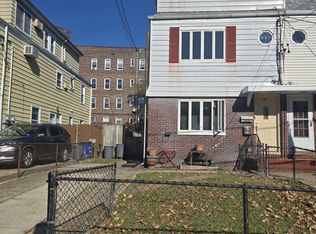 3 W 1st St, Bayonne, NJ 07002