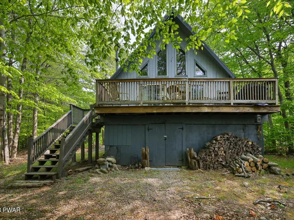 65 Elderberry Dr, Moscow, PA 18444