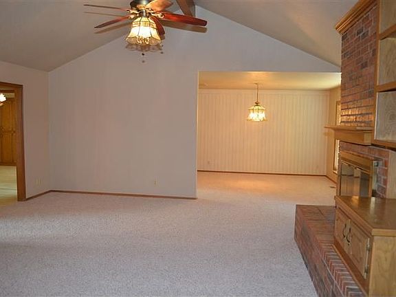 5th image of 4000 Western Heights Ave