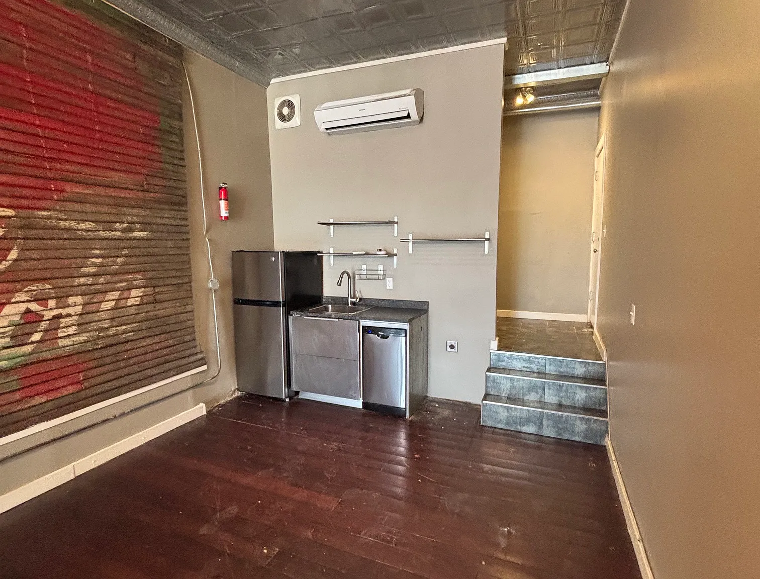 Studio, 650 sqft, $895 — Photo 4