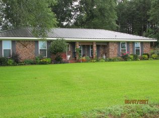 500 Lake Como Rd, Laurel, MS 39443