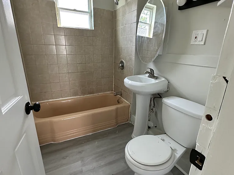34 Vermont St #3A — Photo 13