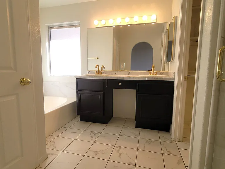 2632 Ironside Dr — Photo 21