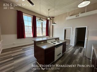826 S 14th St #304, Saint Joseph, MO 64501