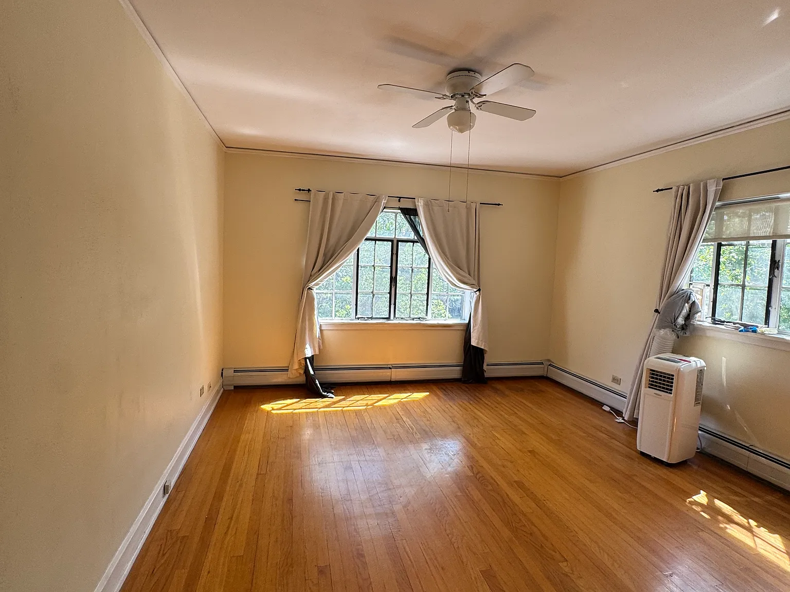2 bed, 1118 sqft, $2,300 — Photo 3