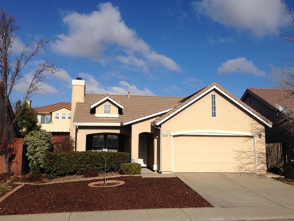1st image of 3636 Saintsbury Dr