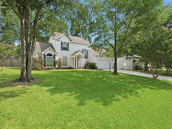 2nd image of 108 Millburgh Ln