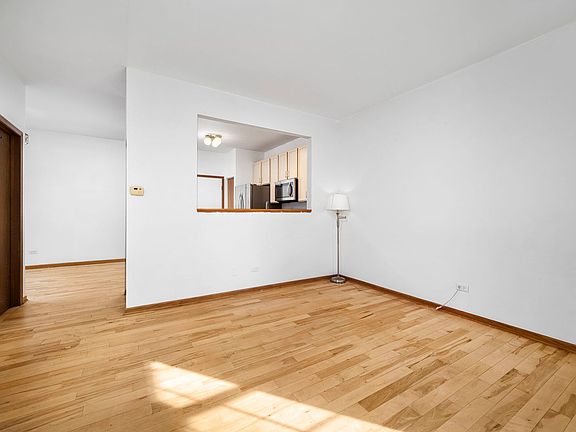 4th image of 4106 Rivertowne Dr