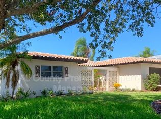 560 Paula Ave, Merritt Island, FL 32953