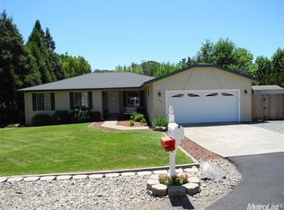 2796 Waverly Dr, Cameron Park, CA 95682