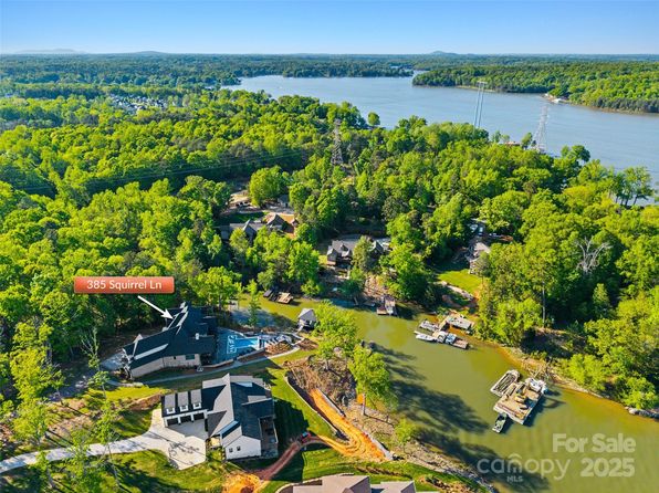 385 Squirrel Ln, Clover, SC 29710