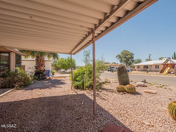 3rd image of 5632 E Calle Aurora