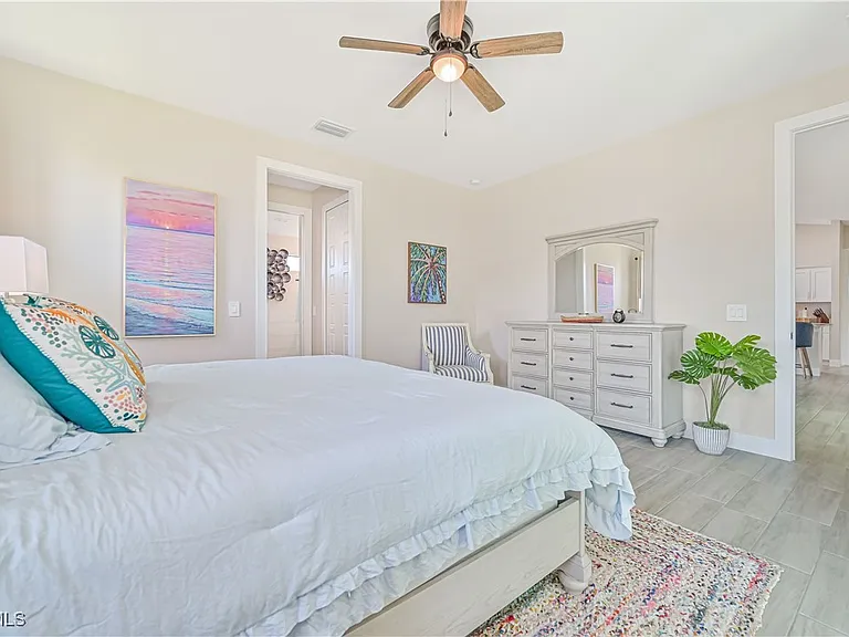 1137 SW 29th Ter — Photo 20