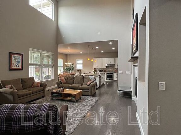 3rd image of 10035 Atlanta St