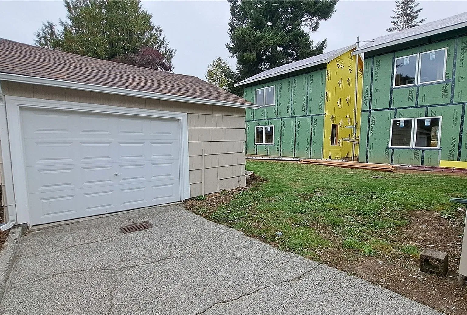 Two Bedroom Single Family Home with Detached Garage — Photo 2