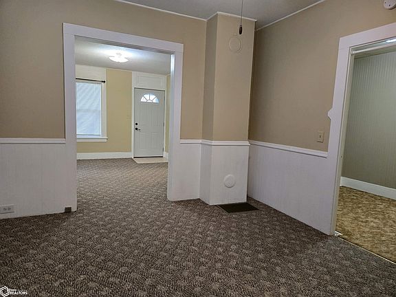 4th image of 314 Broadway St