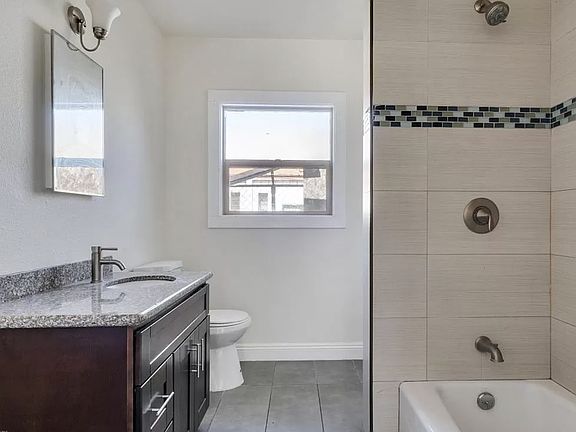 2nd image of 480 W 18th St