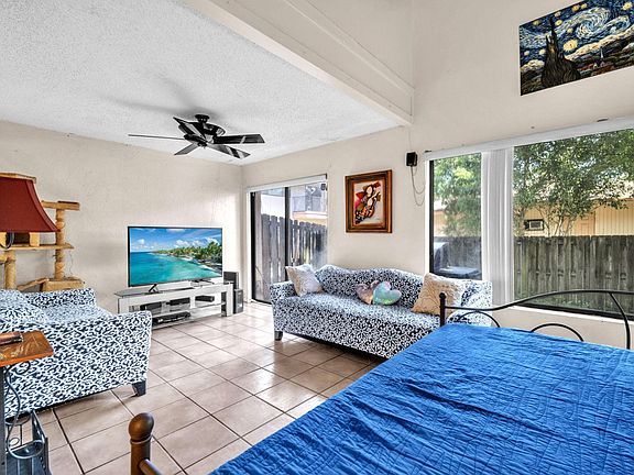 4th image of 4281 NW 76th Avenue #4281