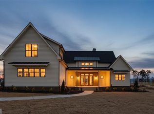 151 Palisade Dr, Rydal, GA 30171