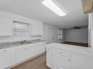 120 E Monterey St #120, Denison, TX 75021