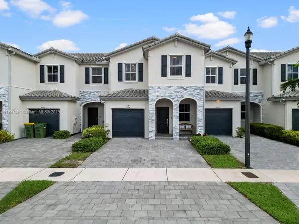 2675 SE 13th St, Homestead, FL 33035