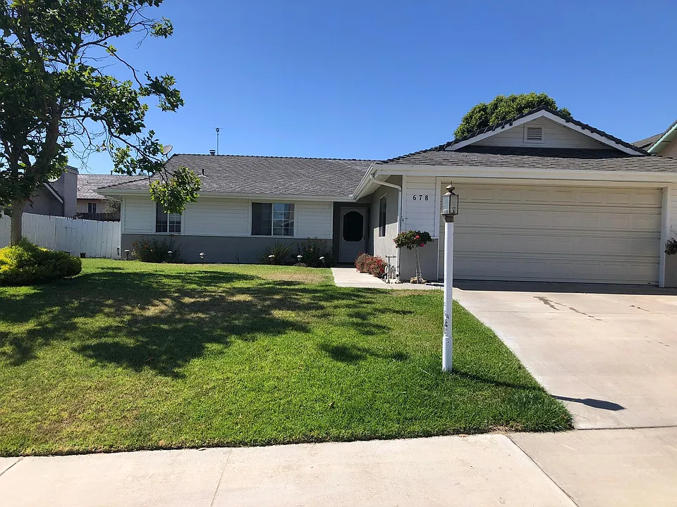 678 Mesa Sands Way