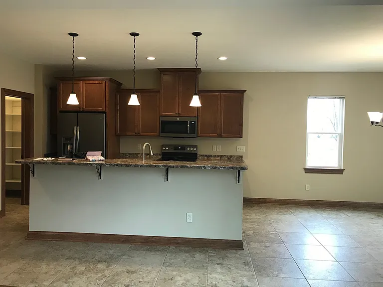 917 Fleetfoot Dr — Photo 10
