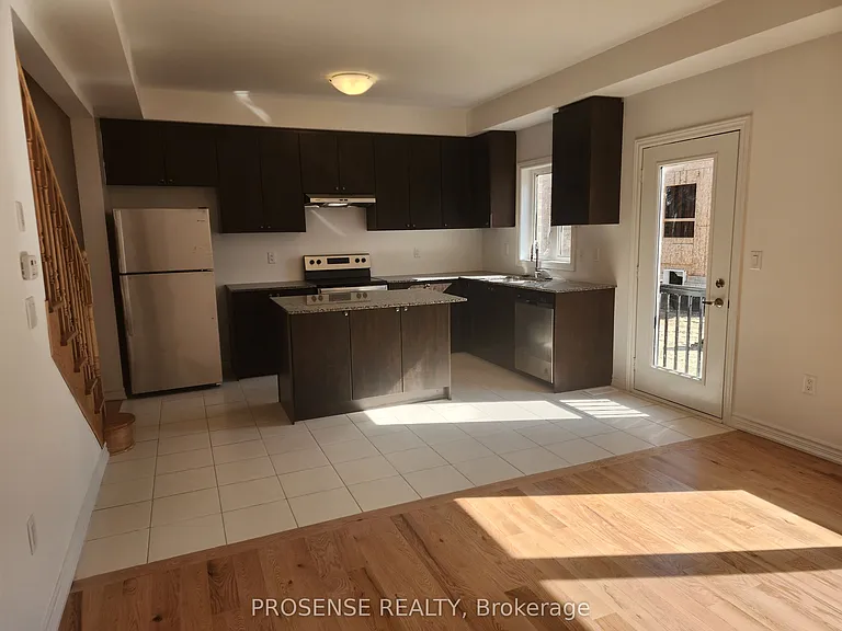 435 Van Dusen Ave — Photo 10