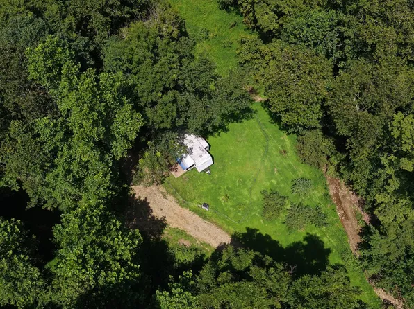 Gluck Run Rd, Glenville, WV 26351