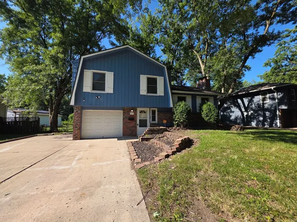 6401 E 120th Ter, Grandview, MO 64030