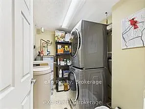 85 William St N #401 — Photo 4