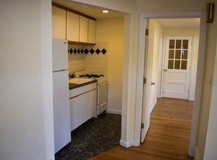 3 Vincent Pl APT 1, Quincy, MA 02171