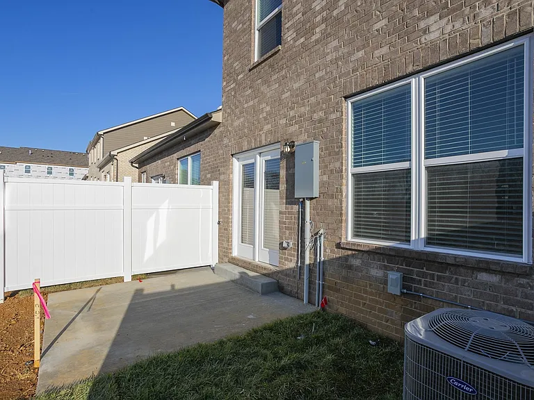 2031 Sperling Dr — Photo 39