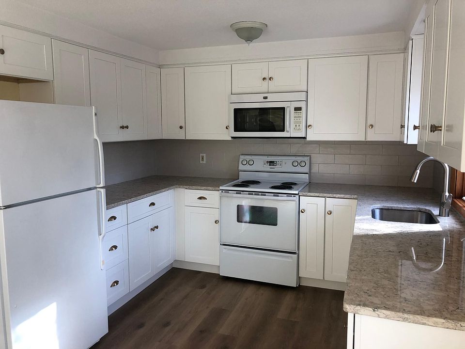 Newly updated Kitchen!