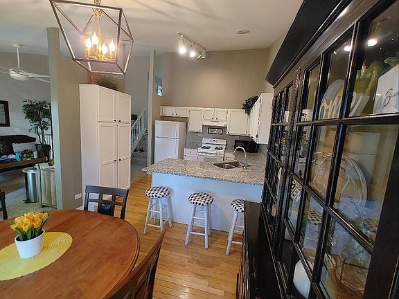 3rd image of 8109 Sierra Woods Ln