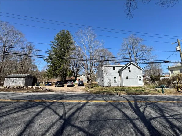 965 Main St, Hope Valley, RI 02832