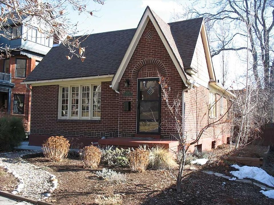 978 E Third Avenue (150 N)