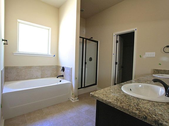 Master bath area