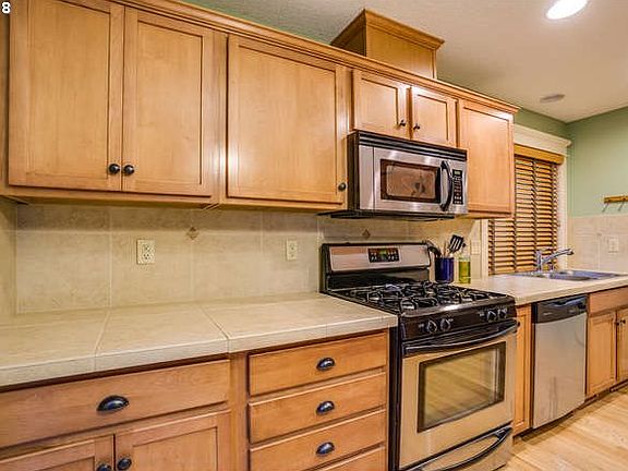 4th image of 16906 SE 39th St #D-1