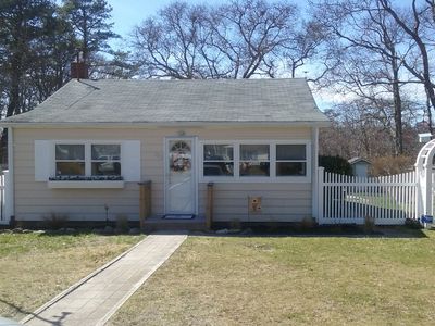 102 Chapel Ave, East Patchogue, NY, 11772
