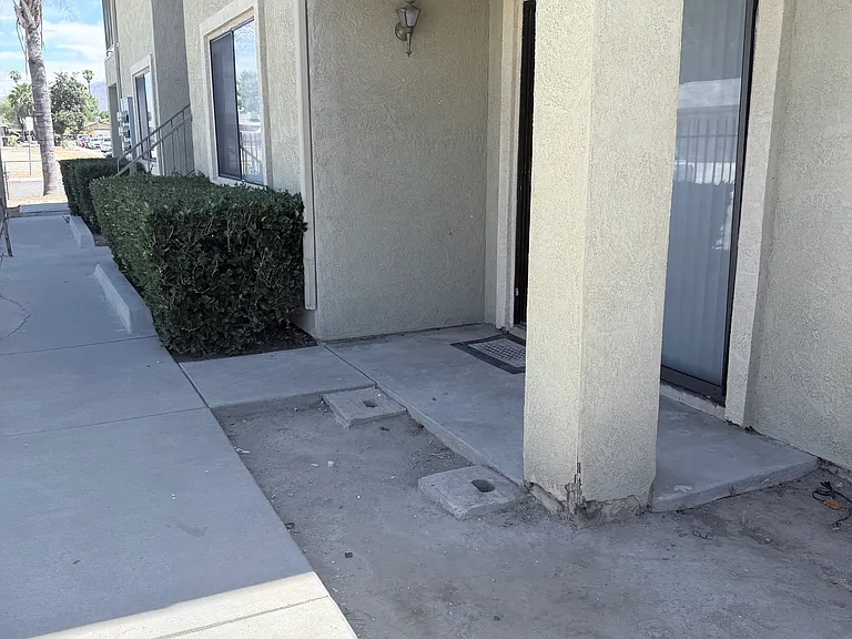 635 Montecito Ave #B — Photo 19