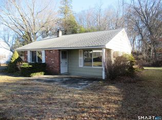 74 Harvester Rd, Fairfield, CT 06825