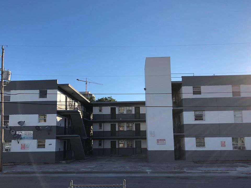 1st image of 1525 NW 1st Pl APT 28