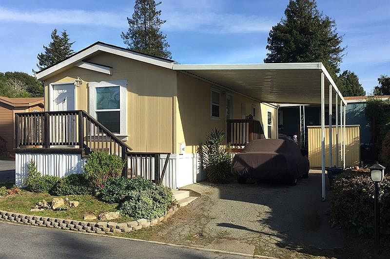 2nd image of 920 Capitola Ave Spc 43