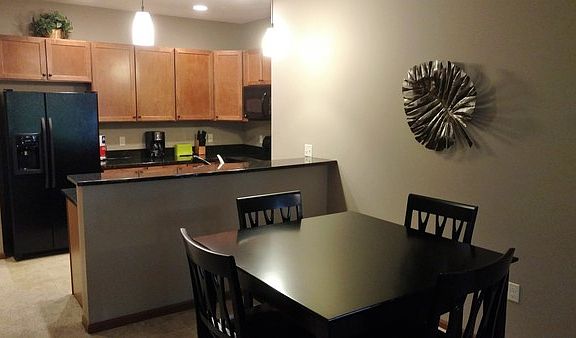 2nd image of 18615 Oak Plz APT 505