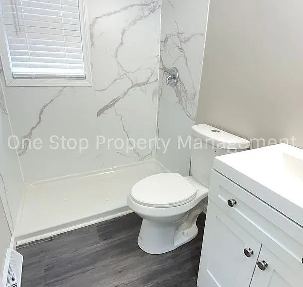 5714 NE 49th St — Photo 15