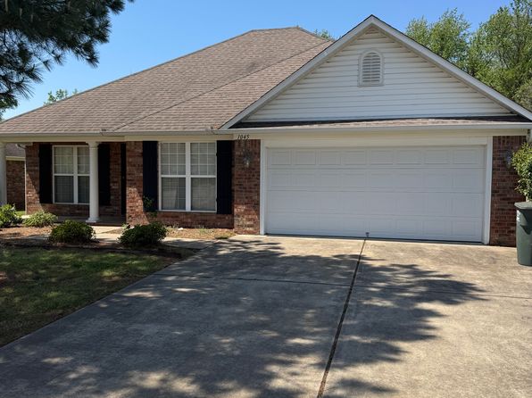 1045 French Dr, Conway, AR 72034