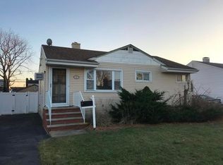 63 Hubbard Ave, Freeport, NY 11520
